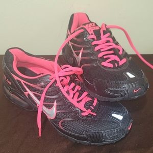 Nike Air Max Torch 4 Women's Size 8.5 Running Shoes Black Silver Pink